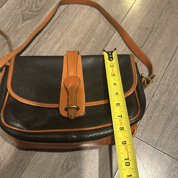 Vintage Dooney & Bourke Black & Brown Fold Over Leather Crossbody Should… - Picture 16 of 16